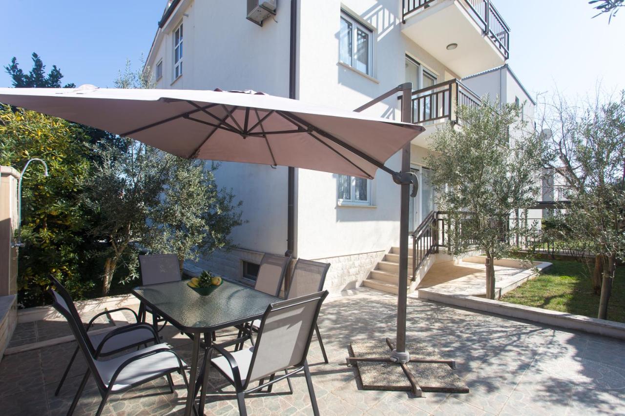 Apartments Villa Japeri Каштела Екстер'єр фото